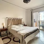Quiet, Central Apartment With Loggie